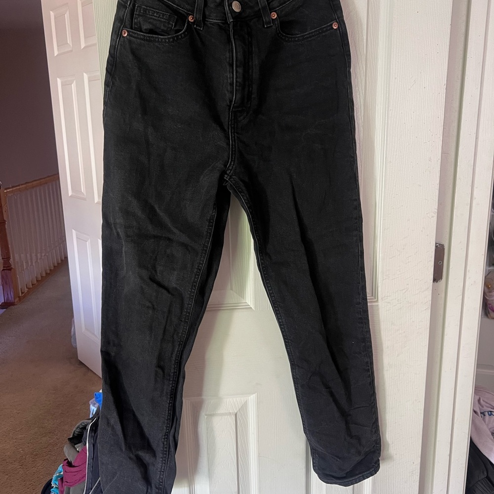 H&M Black Straight Leg Jeans Classic Style